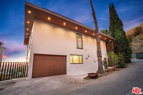 1701 Viewmont Drive
