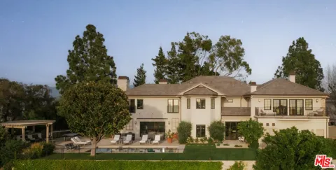 12072 Crest Court