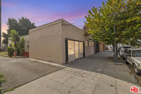 1814 Broadway