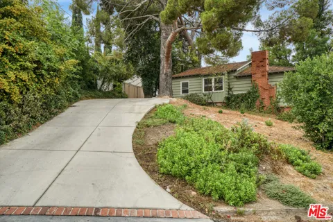 22460 Venido Road