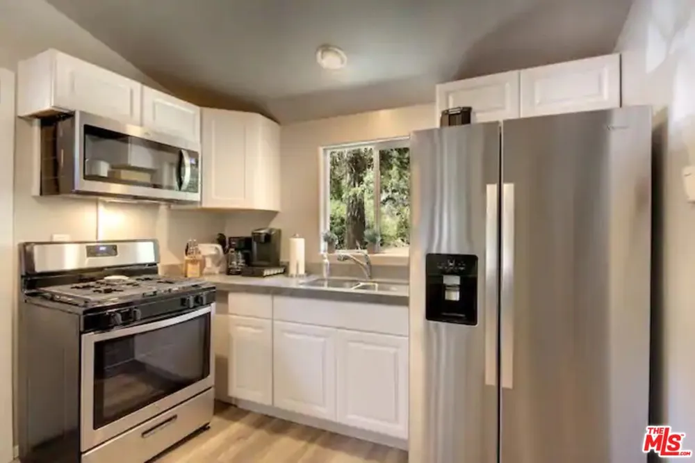 39219 Cedar Dell Road Big Bear, CA 92333