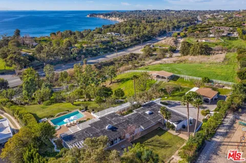 27727 Pacific Coast Hwy