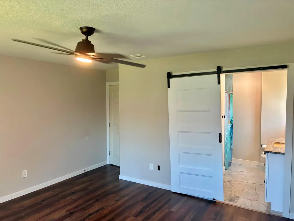9815 Rocky Hollow Road La Porte, TX 77571