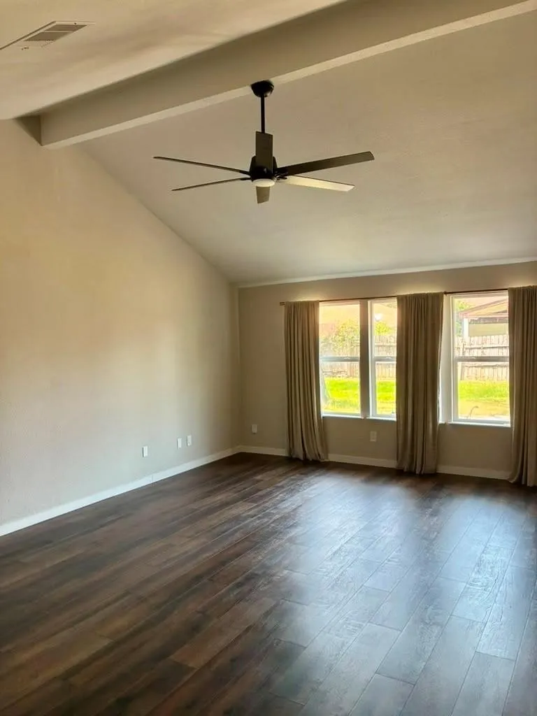9815 Rocky Hollow Road La Porte, TX 77571