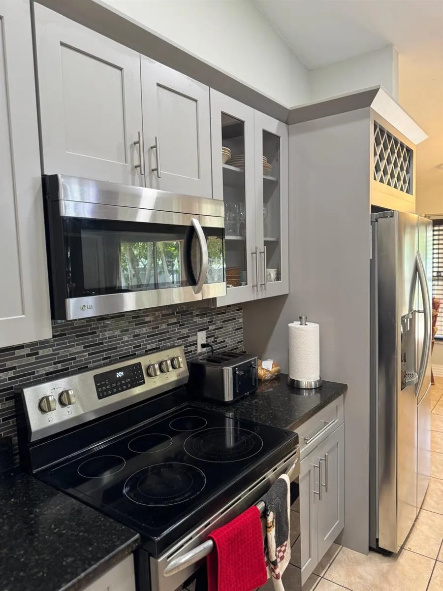 1206 NE 5TH AVENUE Cape Coral, FL 33909