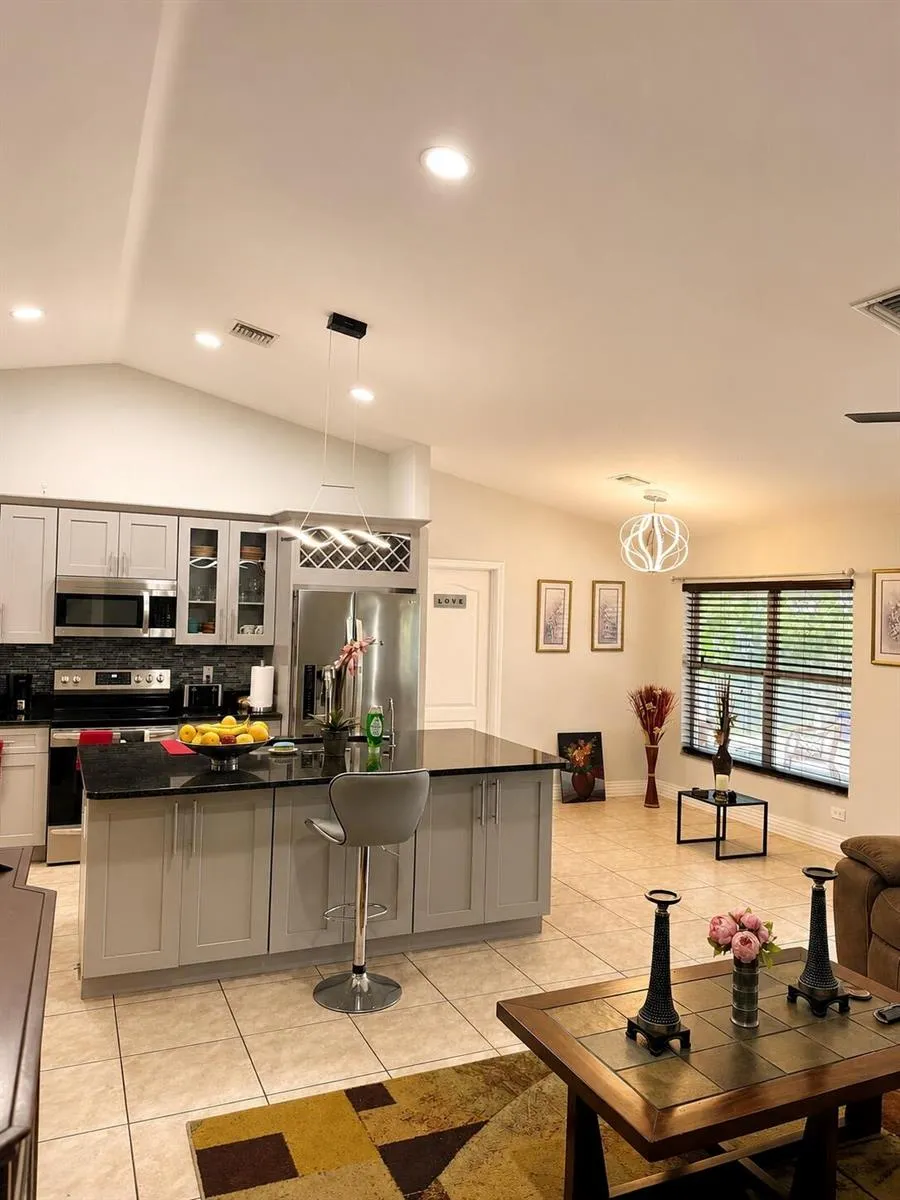 1206 NE 5TH AVENUE Cape Coral, FL 33909