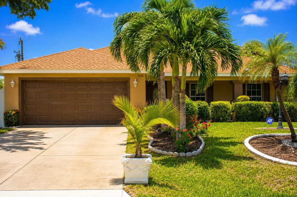 1206 NE 5TH AVENUE Cape Coral, FL 33909