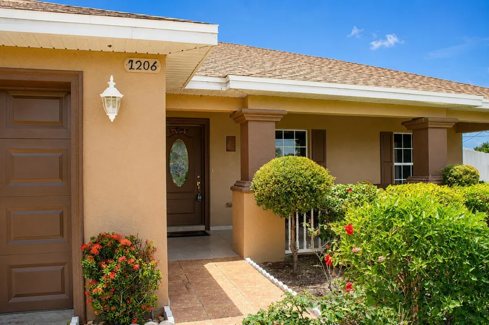 1206 NE 5TH AVENUE Cape Coral, FL 33909