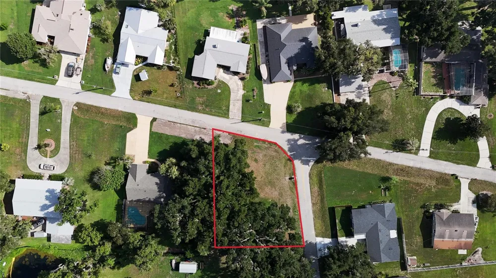 LAKESIDE DRIVE Yalaha, FL 34797