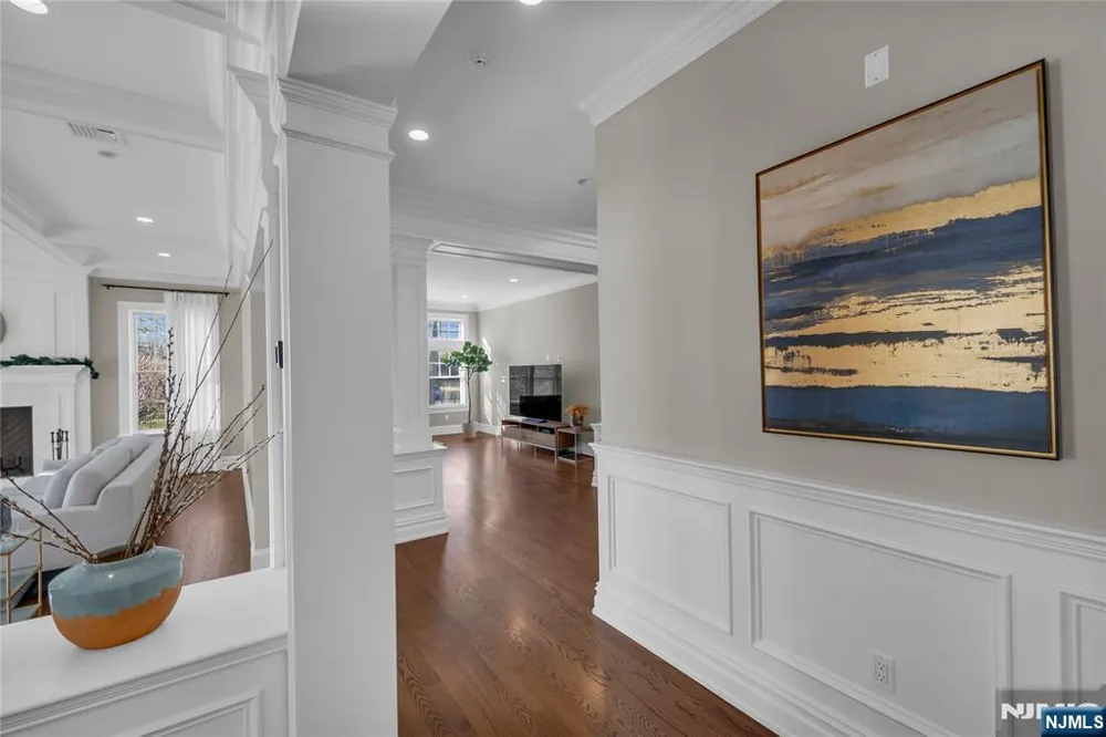106 Koch Lane Old Tappan, NJ 07675