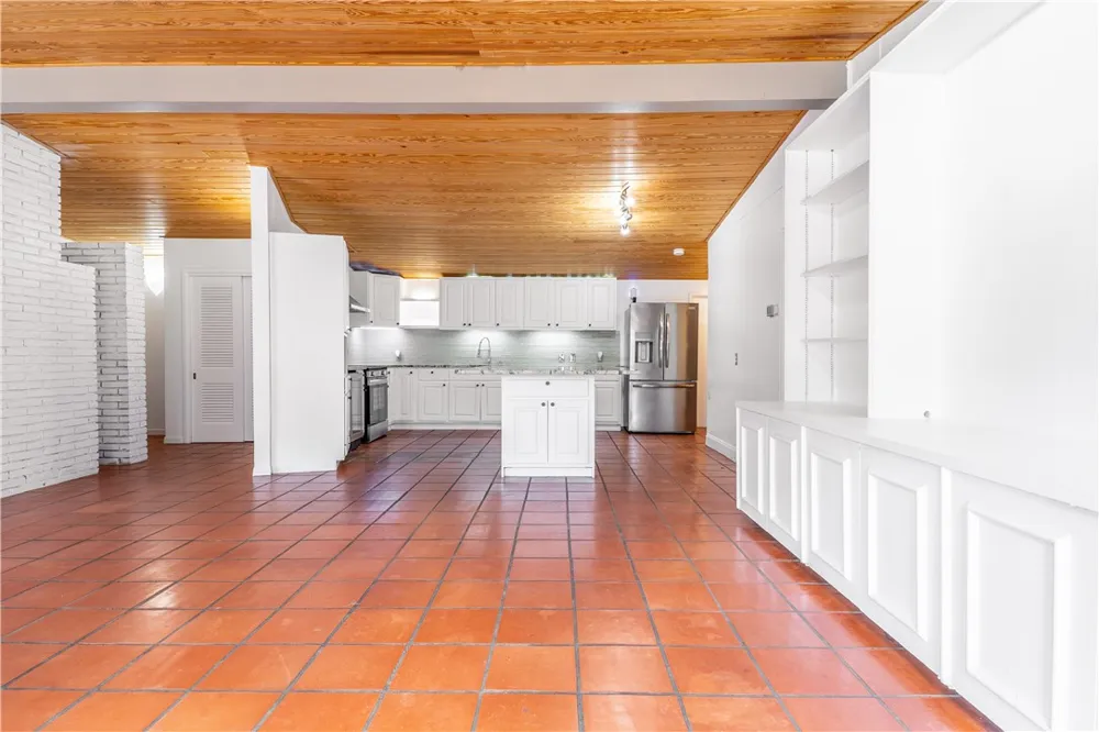 606 Dolphin Place Corpus Christi, TX 78411