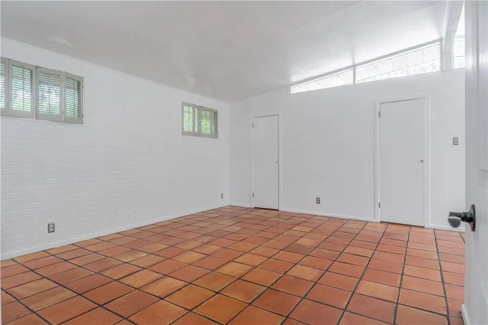 606 Dolphin Place Corpus Christi, TX 78411