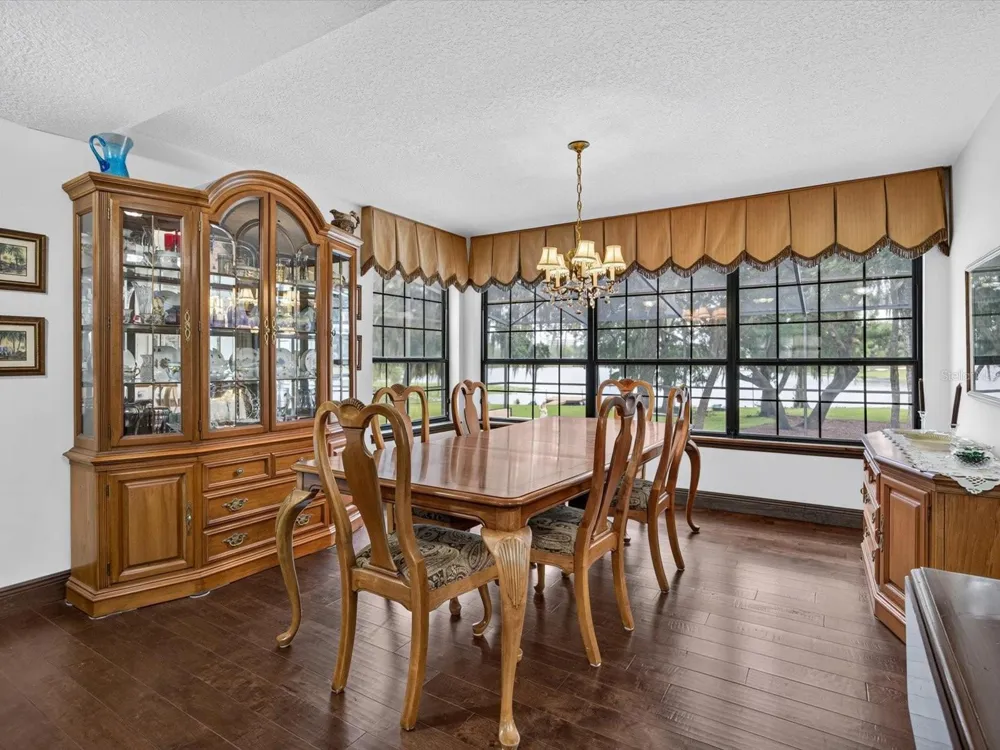 671 QUIETWATER COVE Altamonte Springs, FL 32701