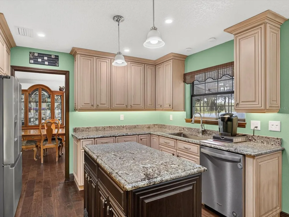 671 QUIETWATER COVE Altamonte Springs, FL 32701