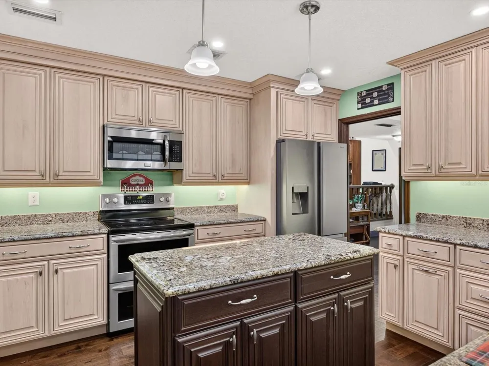 671 QUIETWATER COVE Altamonte Springs, FL 32701