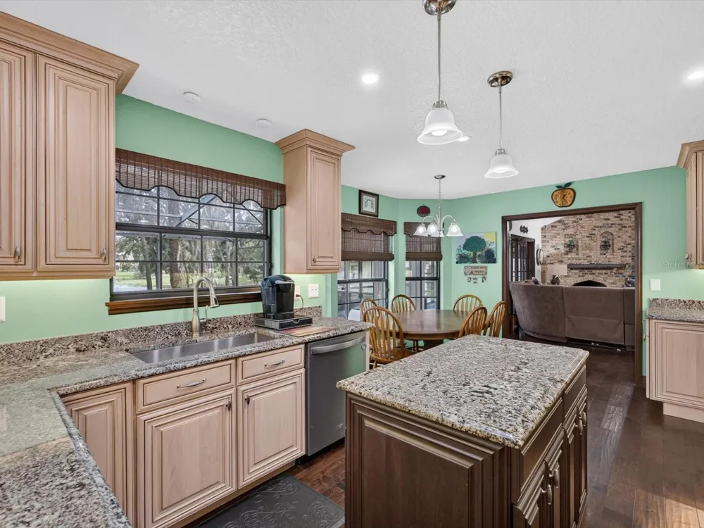 671 QUIETWATER COVE Altamonte Springs, FL 32701