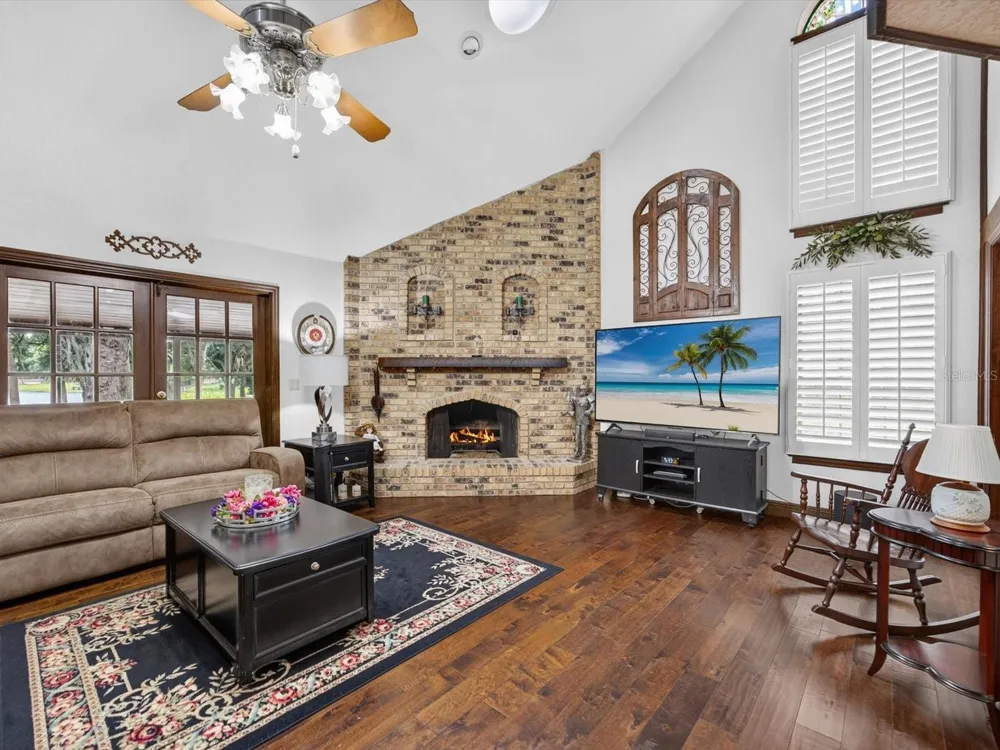 671 QUIETWATER COVE Altamonte Springs, FL 32701