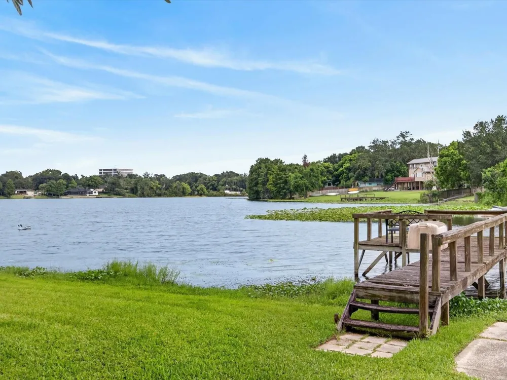 671 QUIETWATER COVE Altamonte Springs, FL 32701