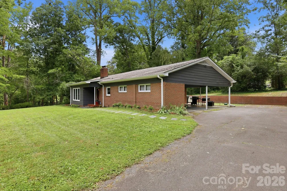 138 Circle Drive Thomasville, NC 27360
