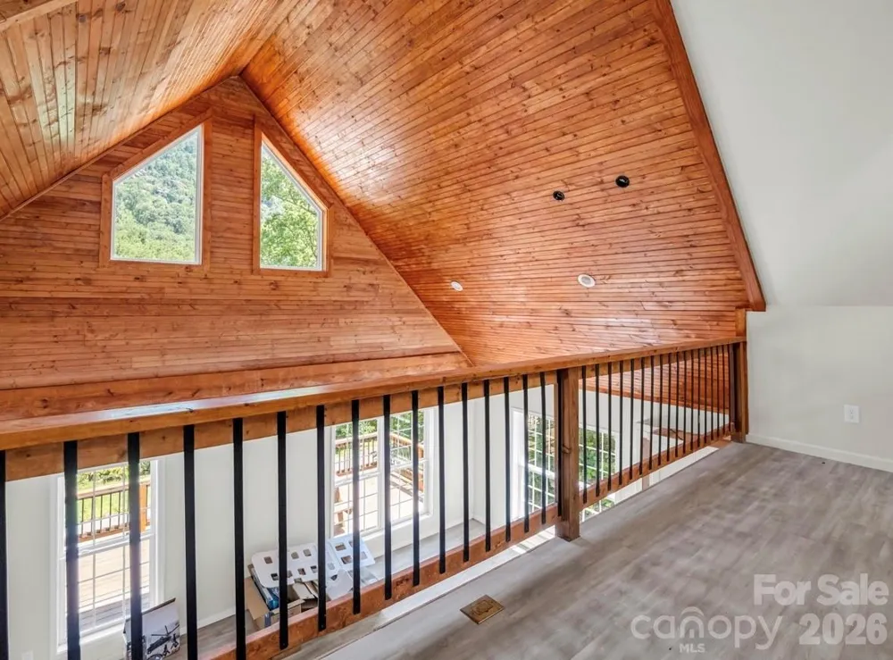 168 Fall Creek Drive Chimney Rock, NC 28720