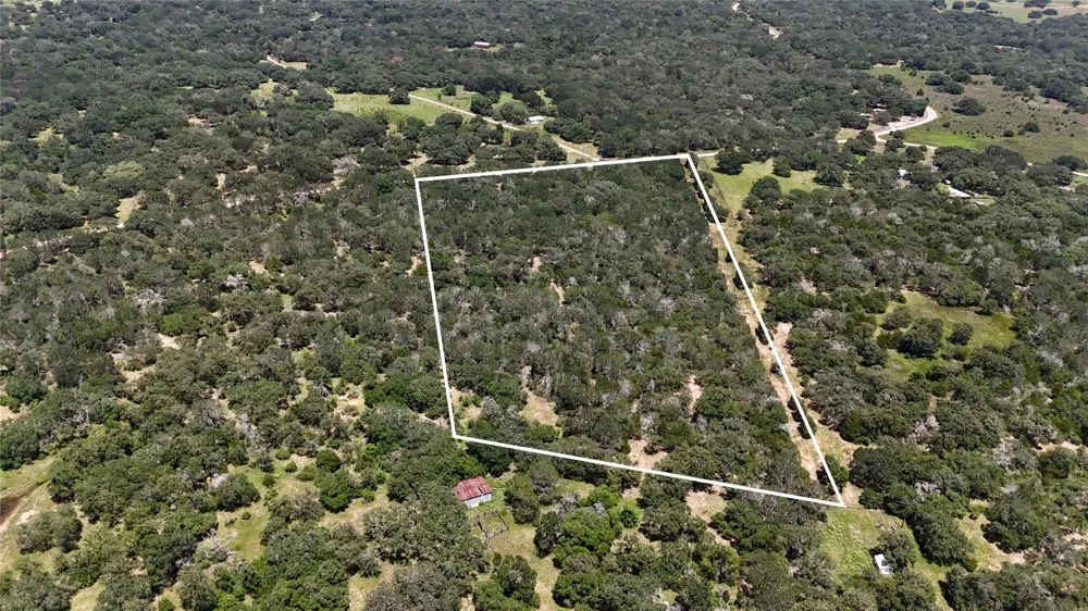 182 County Road 123f Hallettsville, TX 77964