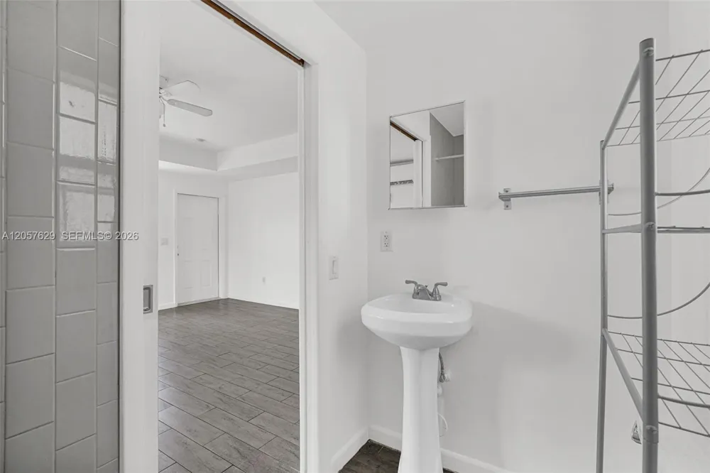529 NW 88th St #3 El Portal, FL 33150