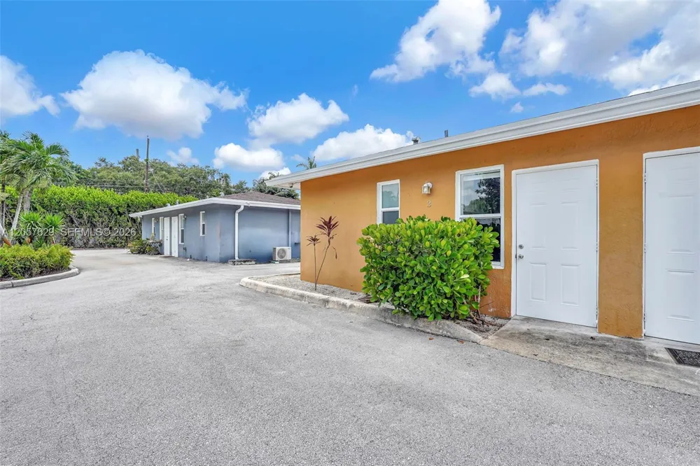 529 NW 88th St #3 El Portal, FL 33150