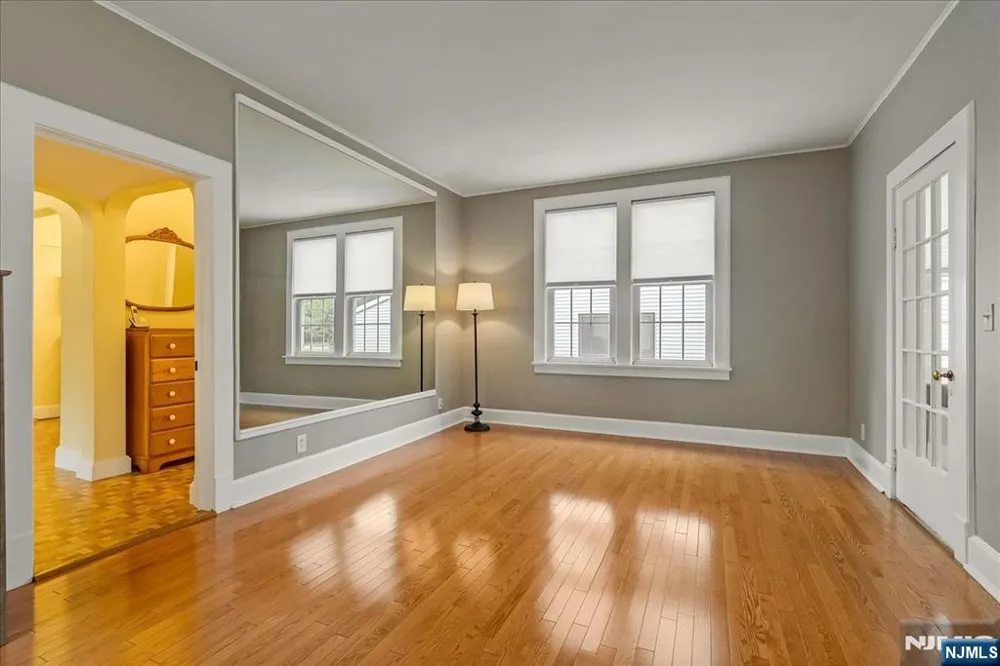 189 Mineral Spring Passaic, NJ 07055