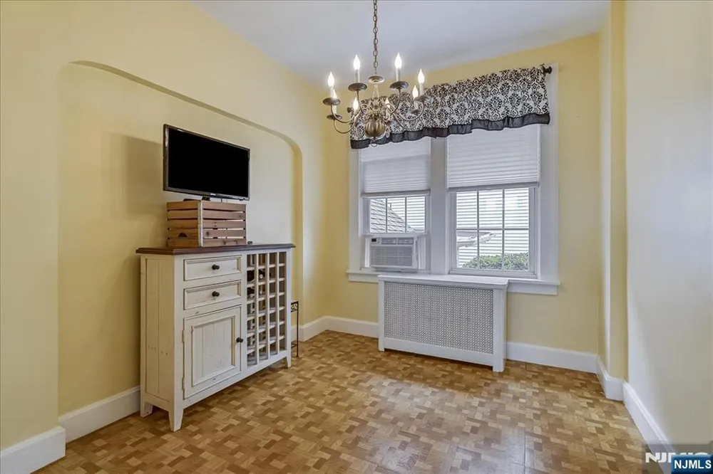 189 Mineral Spring Passaic, NJ 07055