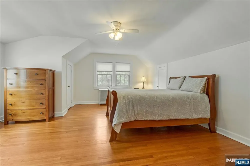 189 Mineral Spring Passaic, NJ 07055
