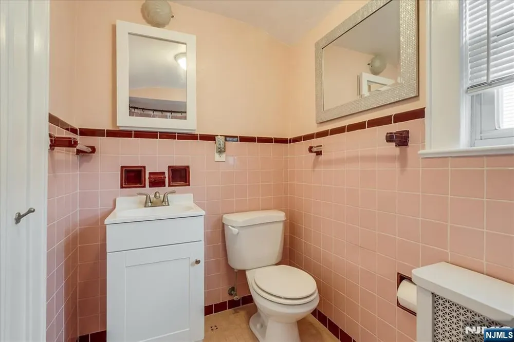189 Mineral Spring Passaic, NJ 07055