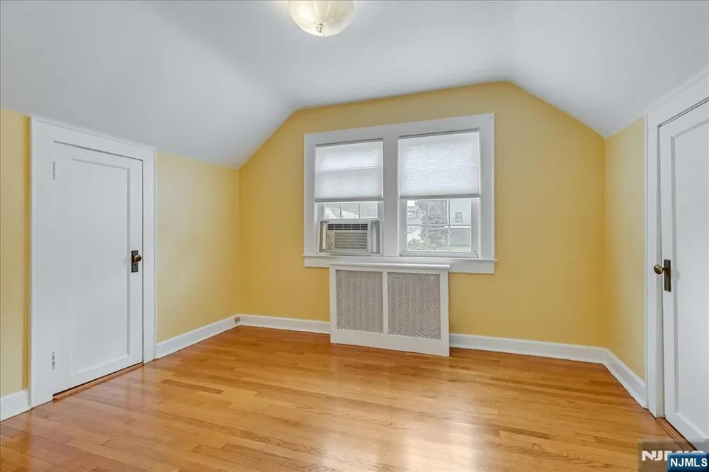 189 Mineral Spring Passaic, NJ 07055