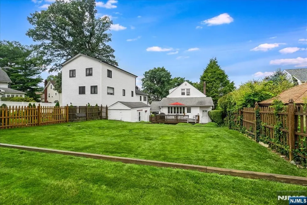 189 Mineral Spring Passaic, NJ 07055