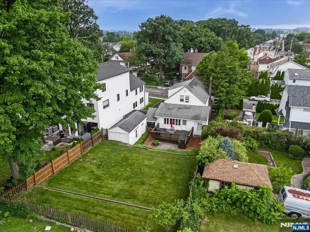 189 Mineral Spring Passaic, NJ 07055