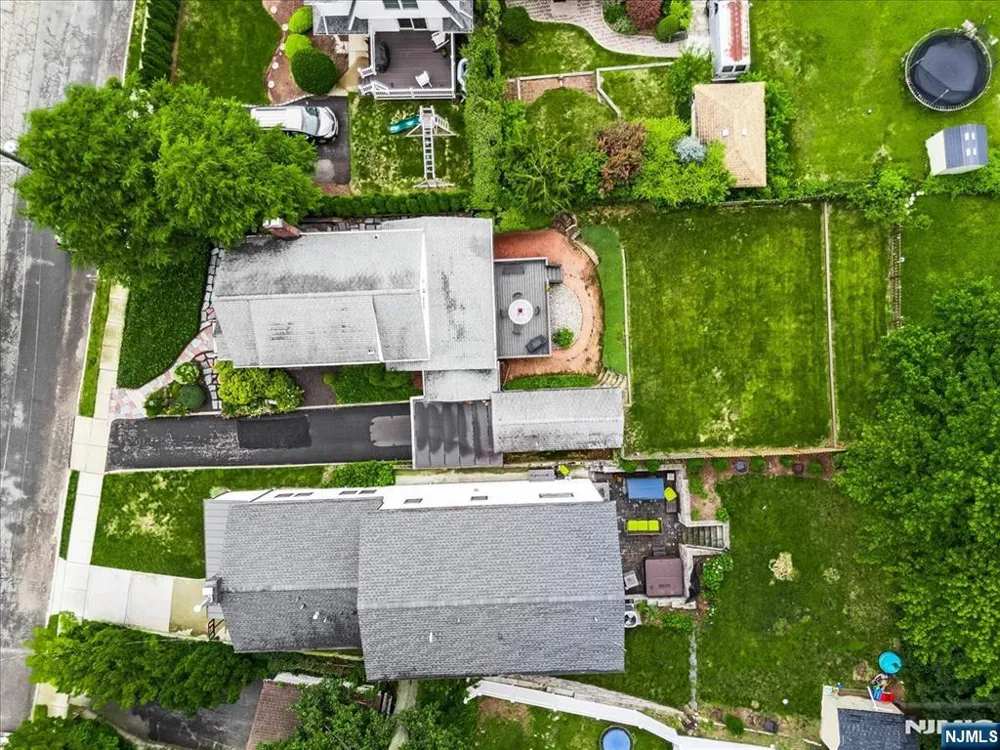 189 Mineral Spring Passaic, NJ 07055