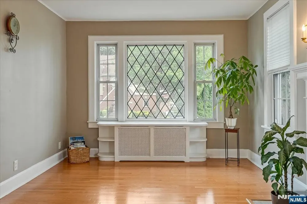 189 Mineral Spring Passaic, NJ 07055