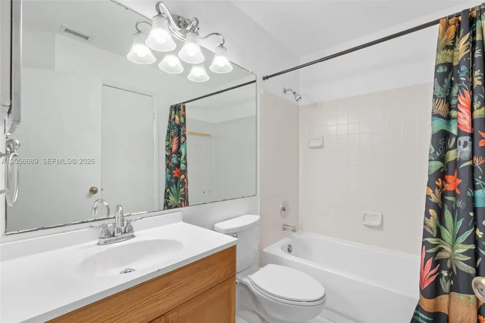 927 Coral Club Dr #927 Coral Springs, FL 33071