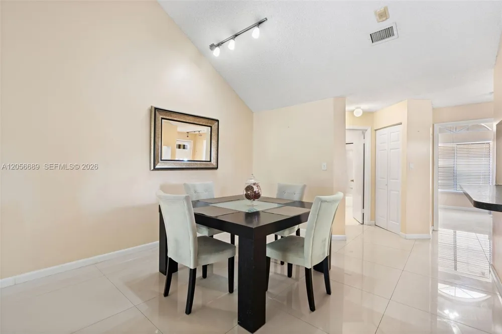 927 Coral Club Dr #927 Coral Springs, FL 33071
