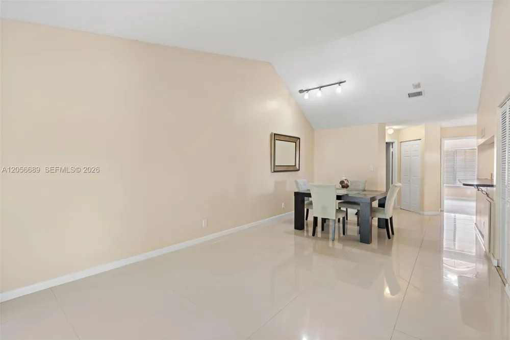 927 Coral Club Dr #927 Coral Springs, FL 33071
