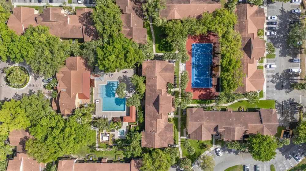 927 Coral Club Dr #927 Coral Springs, FL 33071