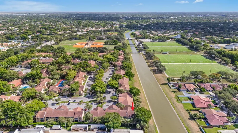 927 Coral Club Dr #927 Coral Springs, FL 33071