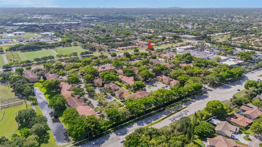 927 Coral Club Dr #927 Coral Springs, FL 33071