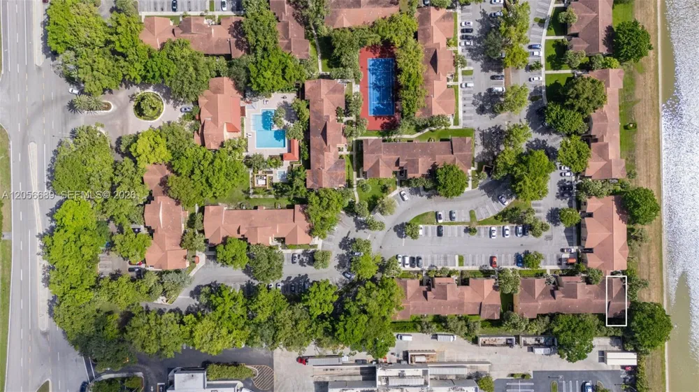 927 Coral Club Dr #927 Coral Springs, FL 33071
