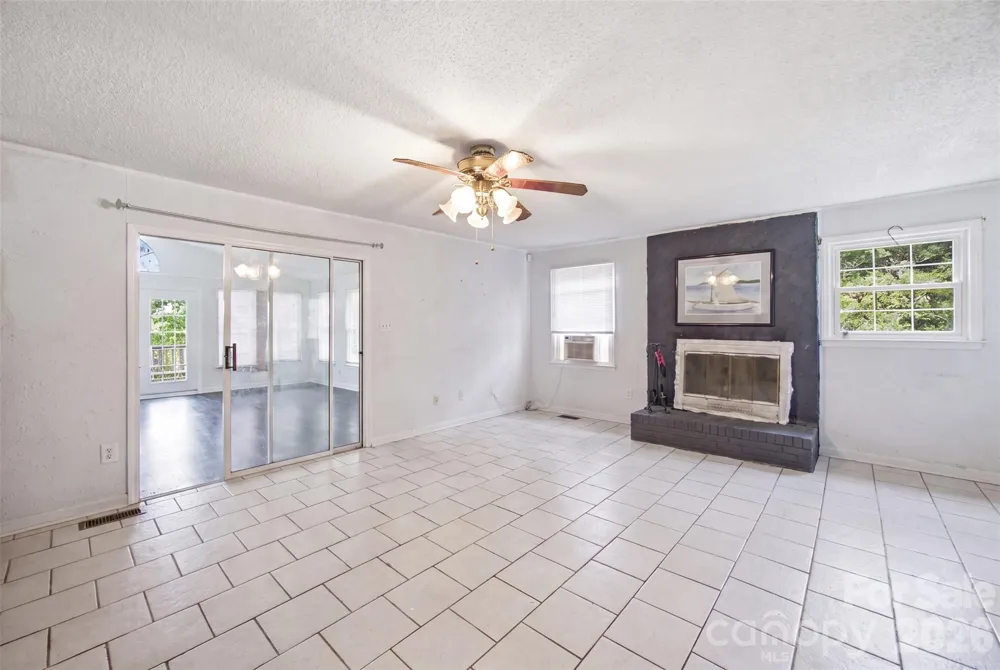 146 Duck Cove Road Belmont, NC 28012