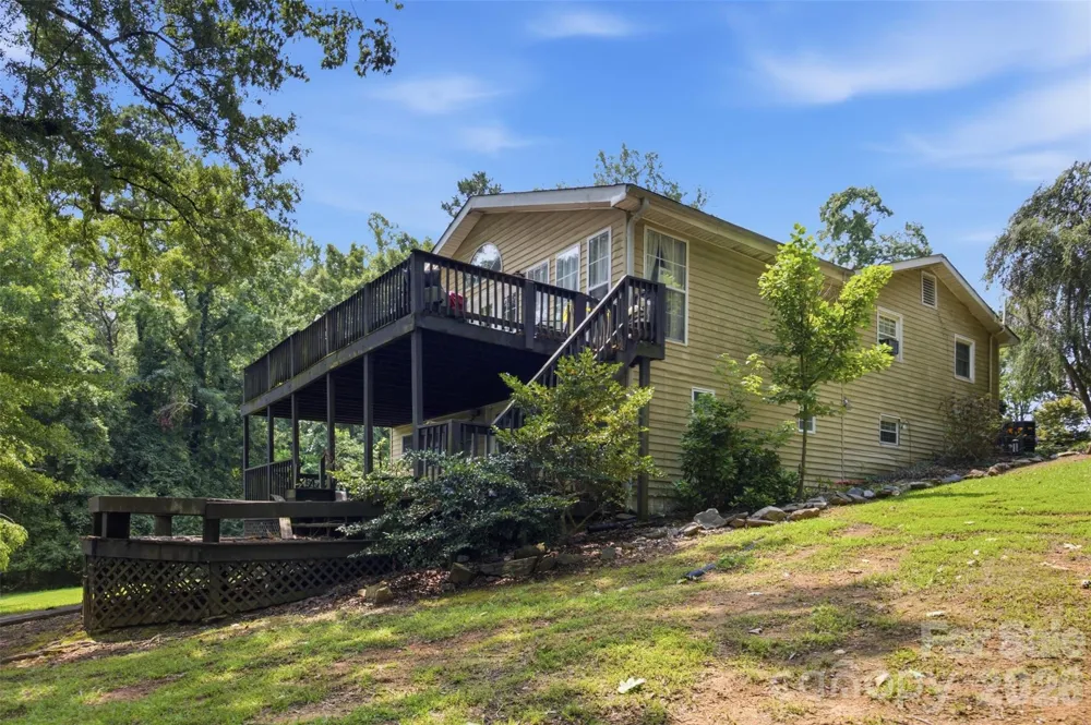 146 Duck Cove Road Belmont, NC 28012