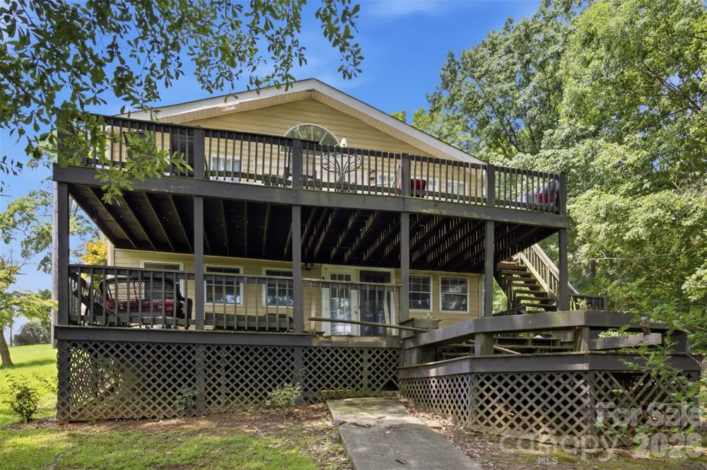 146 Duck Cove Road Belmont, NC 28012