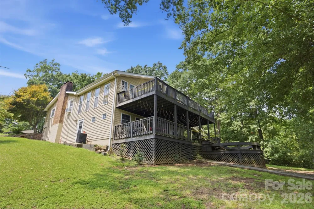 146 Duck Cove Road Belmont, NC 28012