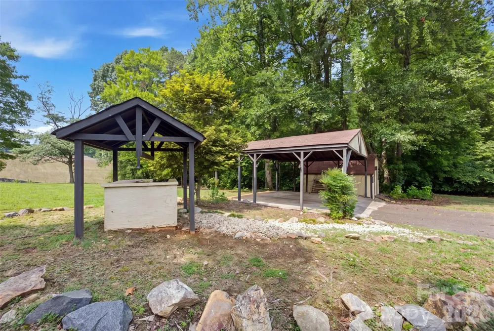 146 Duck Cove Road Belmont, NC 28012