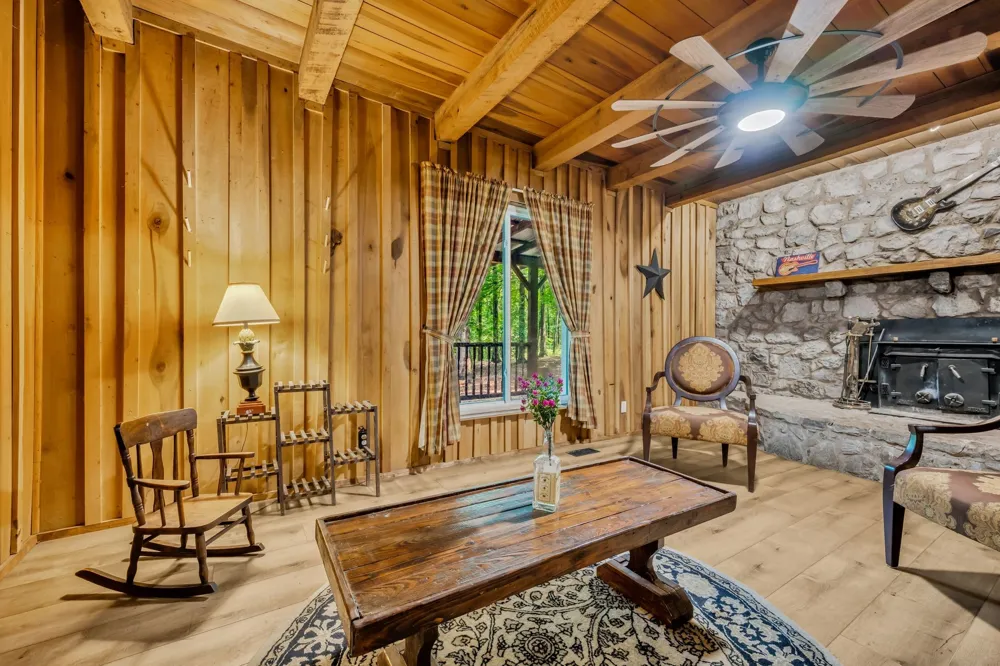 150 Humpty Dumpty Rd White Bluff, TN 37187