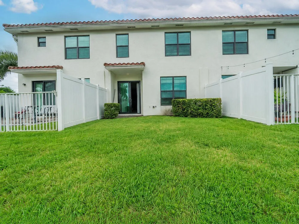 2004 Sugar Maple Drive Riviera Beach, FL 33410
